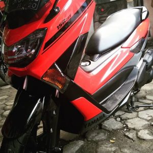 implementasi-stiker-oracal-pada-motor